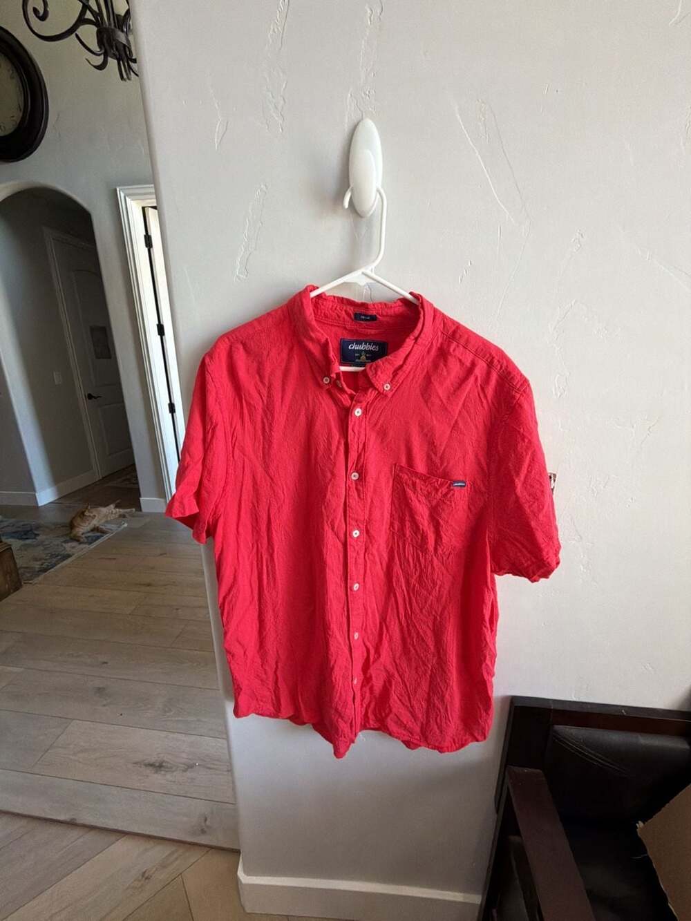 Chubbies Friday Short Sleeve Button Down Shirt in Red Size XL